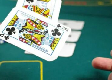 Benefits That You Should Be Aware Of When Playing Poker